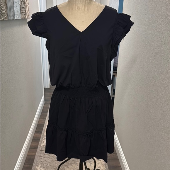 Vineyard Vines Performance Double  Ruffle Sleeve Seersucker Dress - Picture 1 of 7